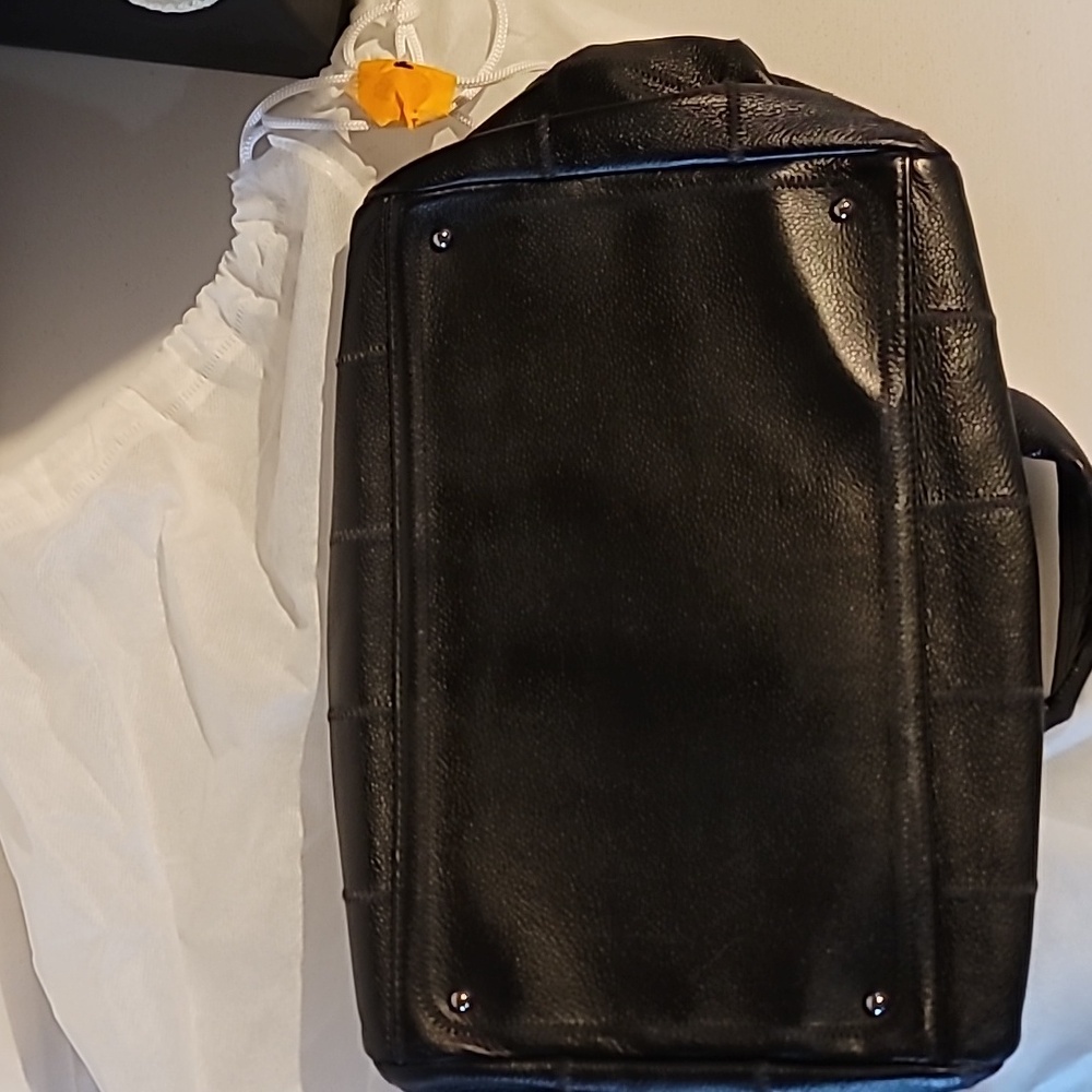 Black Chanel chocolate bar Handbag Cavier Leather - Picture 8 of 9